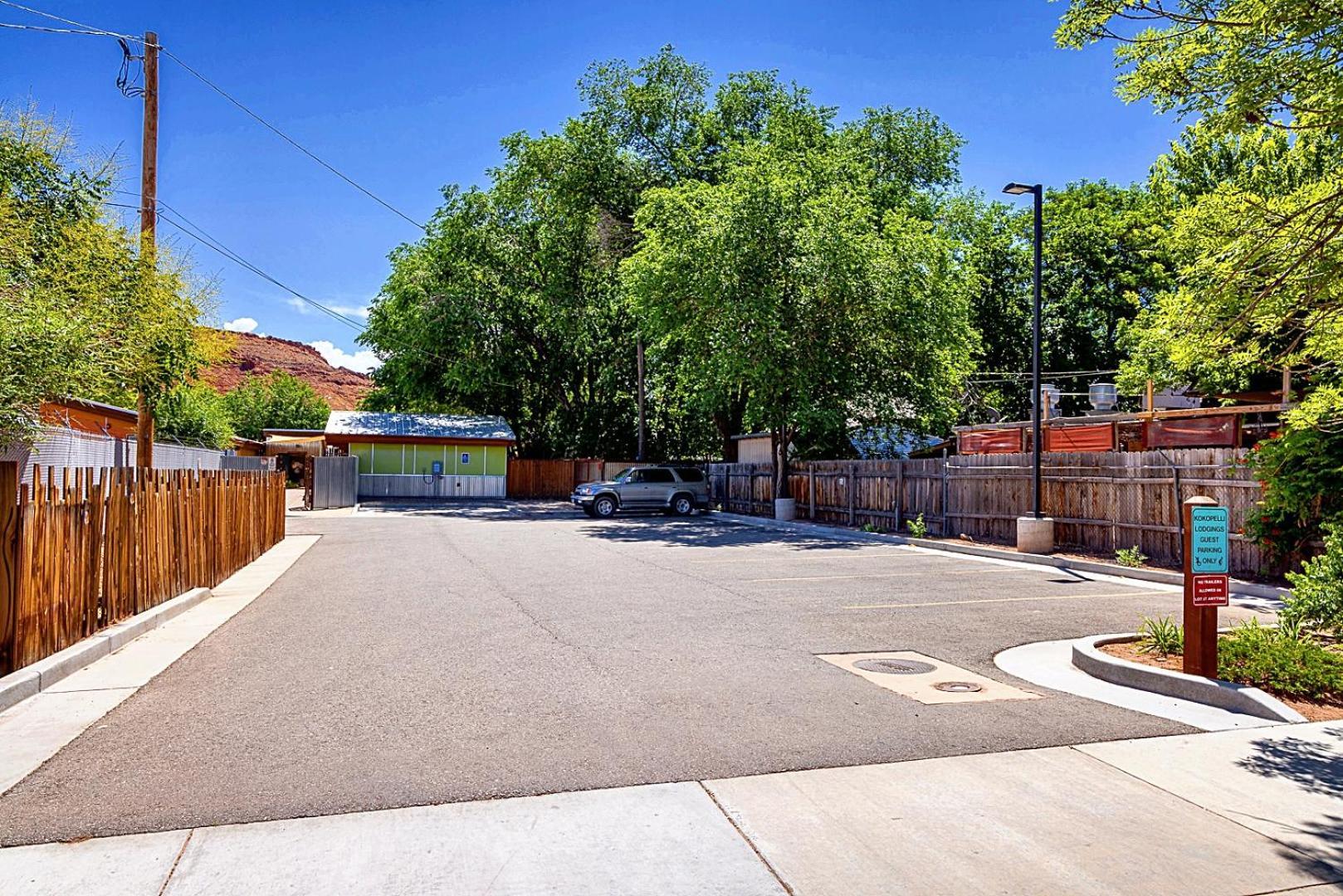 Downtown Kokopelli West 5 - Newly Remodeled Stylish Studio Moab Exterior photo